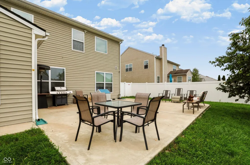 1378 Padana Drive Greenwood, IN 46143
