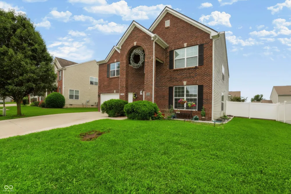 1378 Padana Drive Greenwood, IN 46143