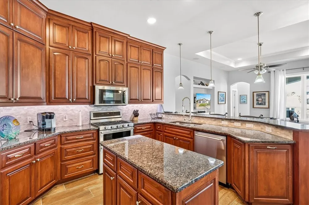 415 Porpoise Drive Aransas Pass, TX 78336