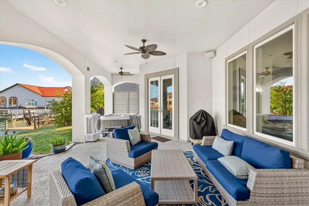 415 Porpoise Drive Aransas Pass, TX 78336