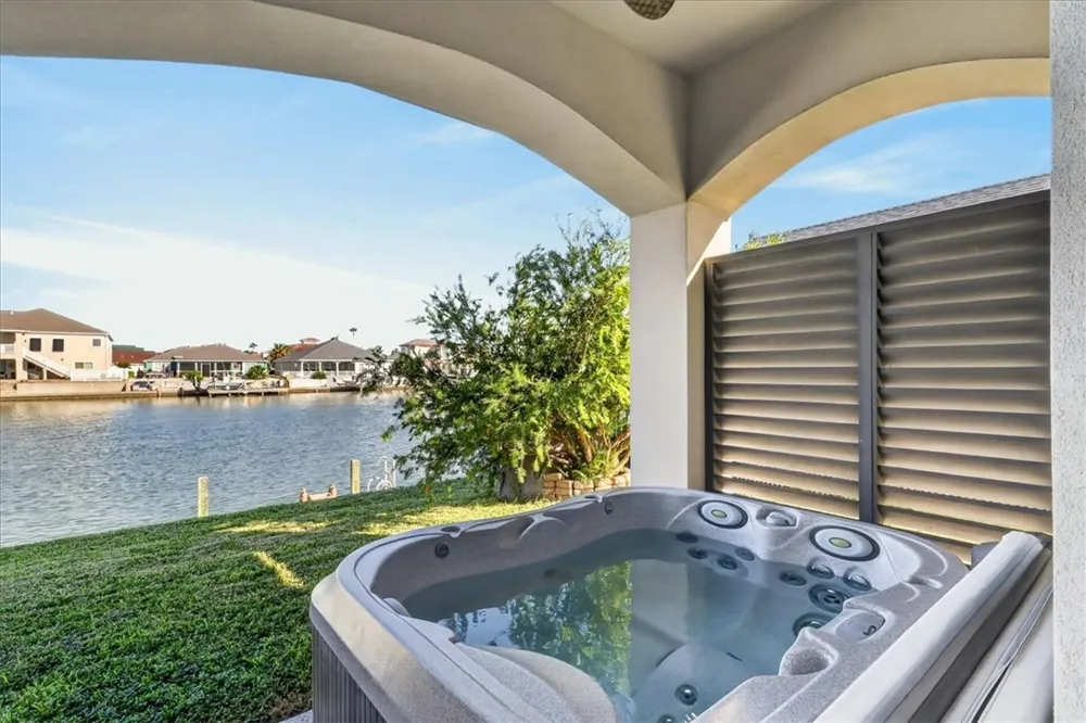 415 Porpoise Drive Aransas Pass, TX 78336