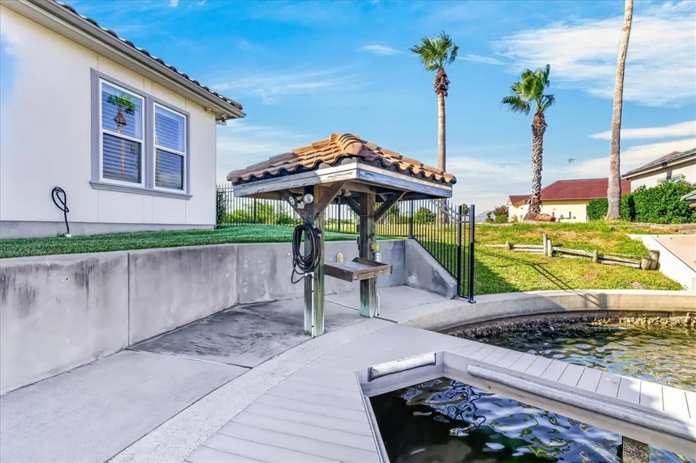415 Porpoise Drive Aransas Pass, TX 78336