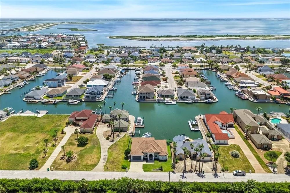 415 Porpoise Drive Aransas Pass, TX 78336