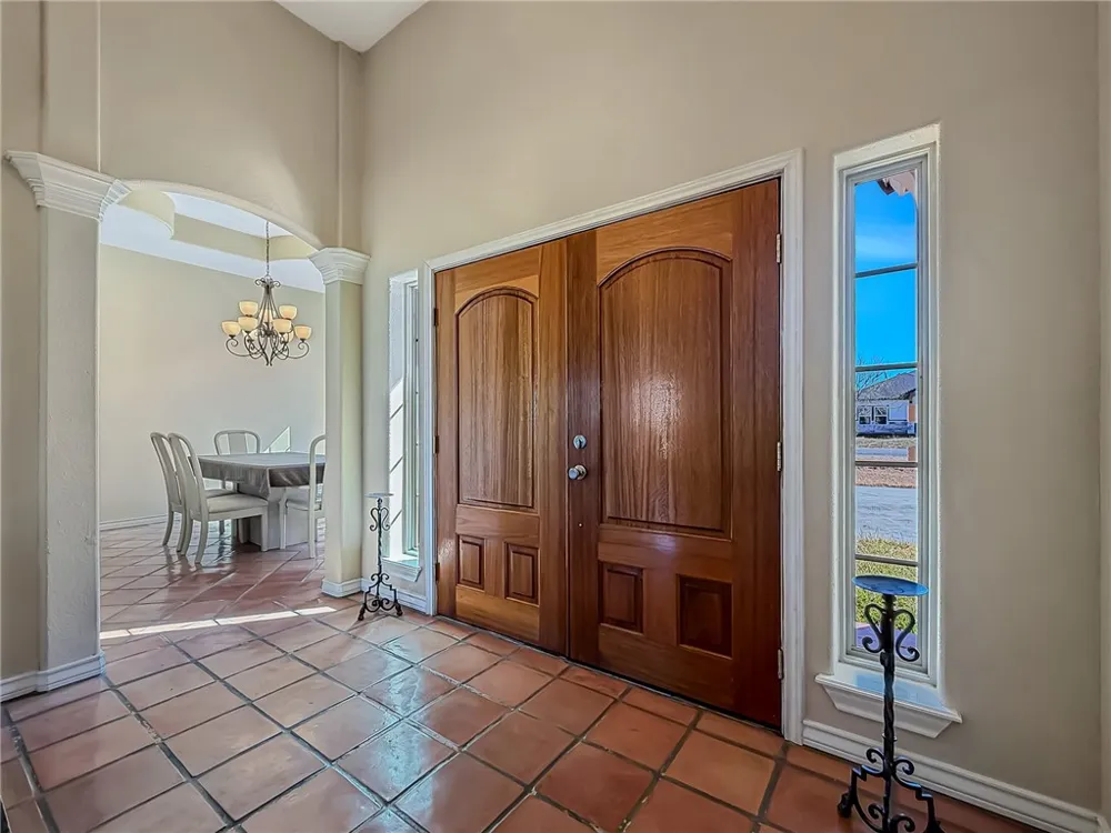 2204 Angel Court Corpus Christi, TX 78415