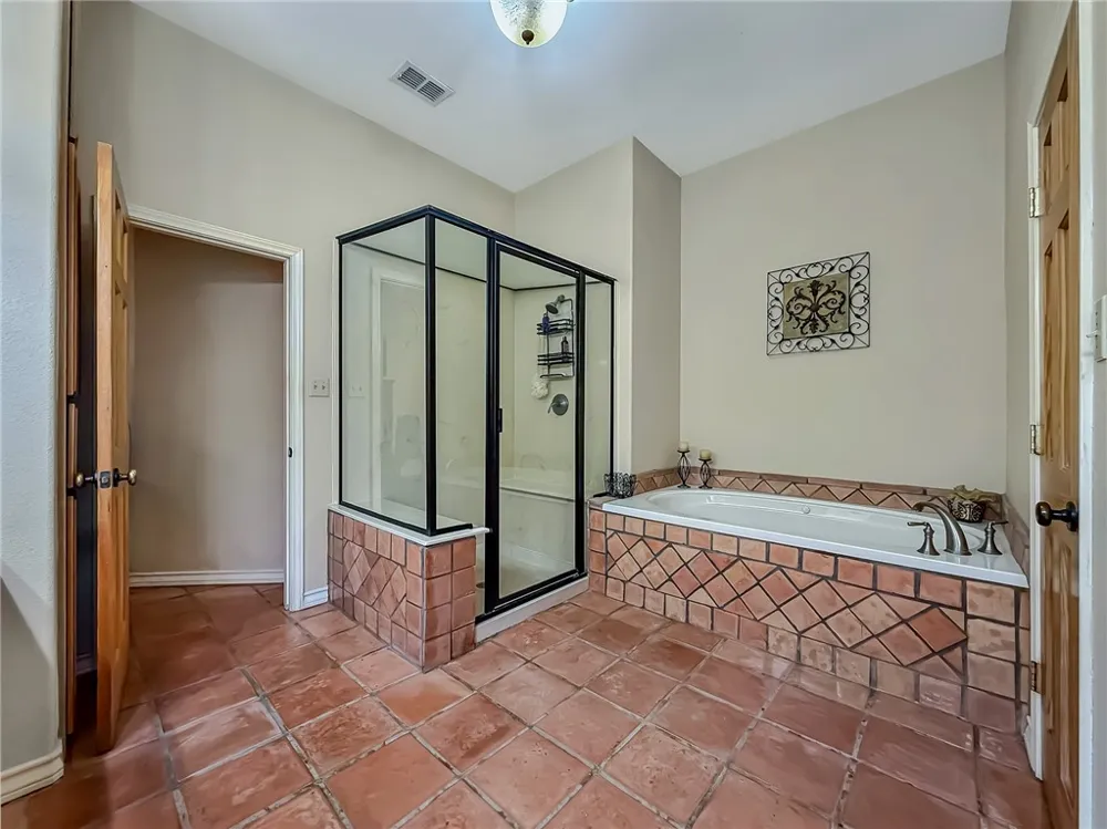 2204 Angel Court Corpus Christi, TX 78415