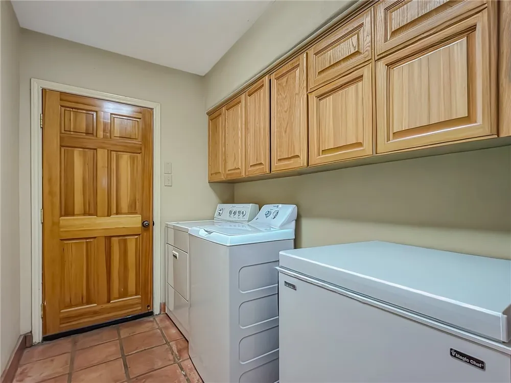 2204 Angel Court Corpus Christi, TX 78415