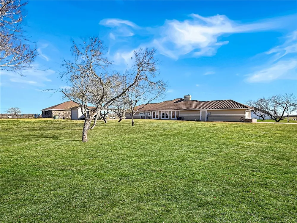 2204 Angel Court Corpus Christi, TX 78415