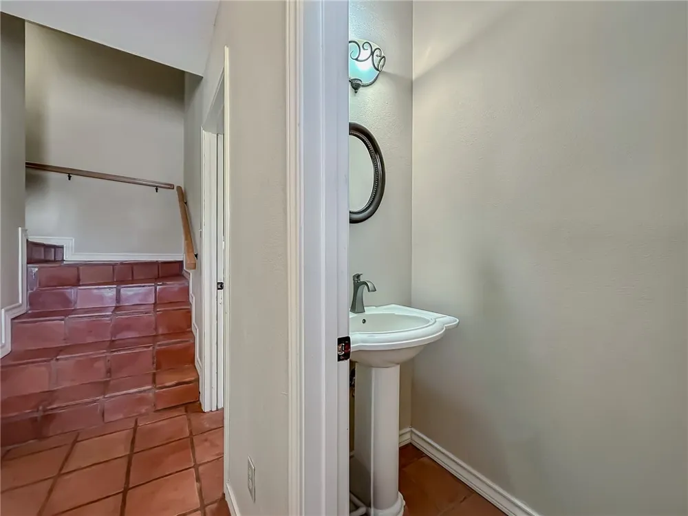2204 Angel Court Corpus Christi, TX 78415
