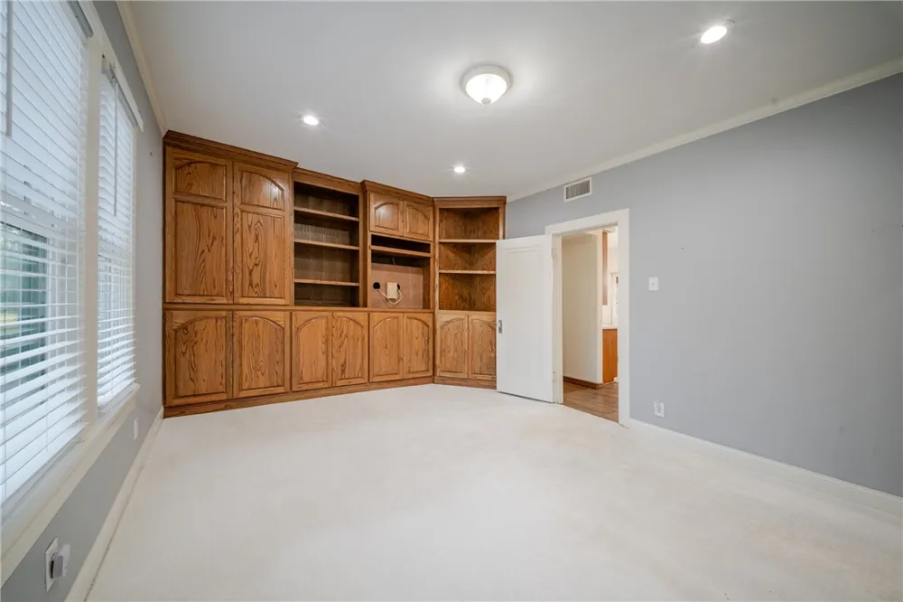 205 E Cleveland Street Beeville, TX 78102