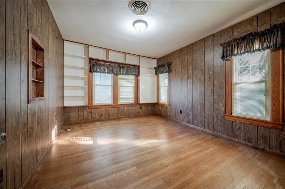 205 E Cleveland Street Beeville, TX 78102