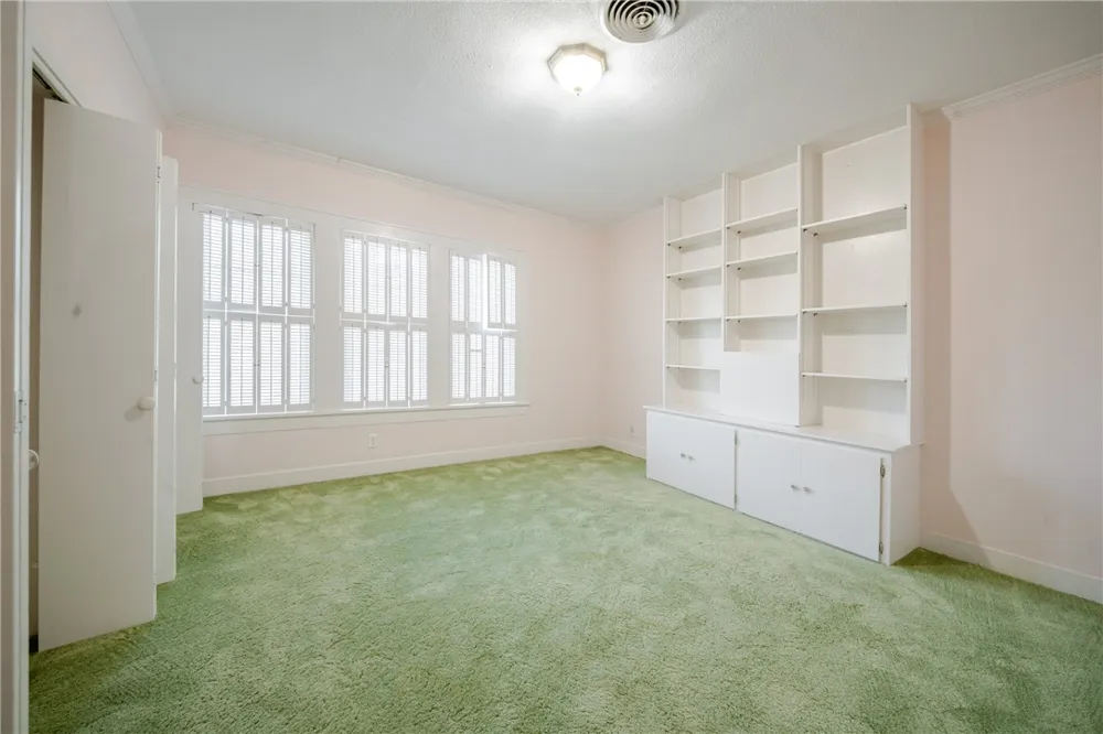 205 E Cleveland Street Beeville, TX 78102