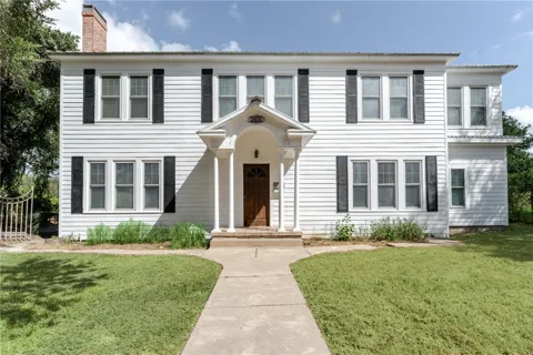 205 E Cleveland Street
