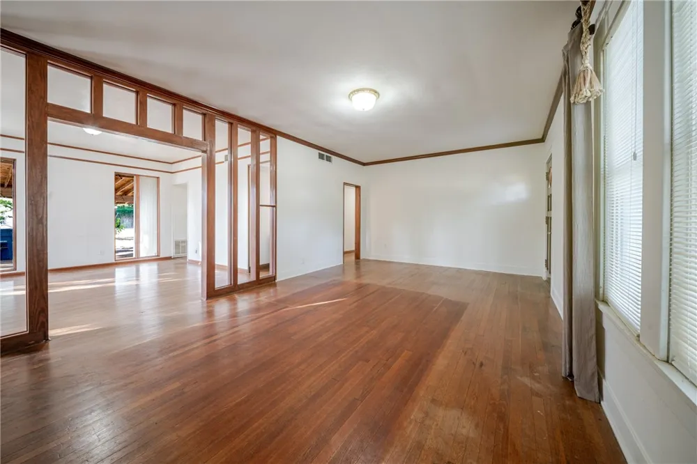 205 E Cleveland Street Beeville, TX 78102