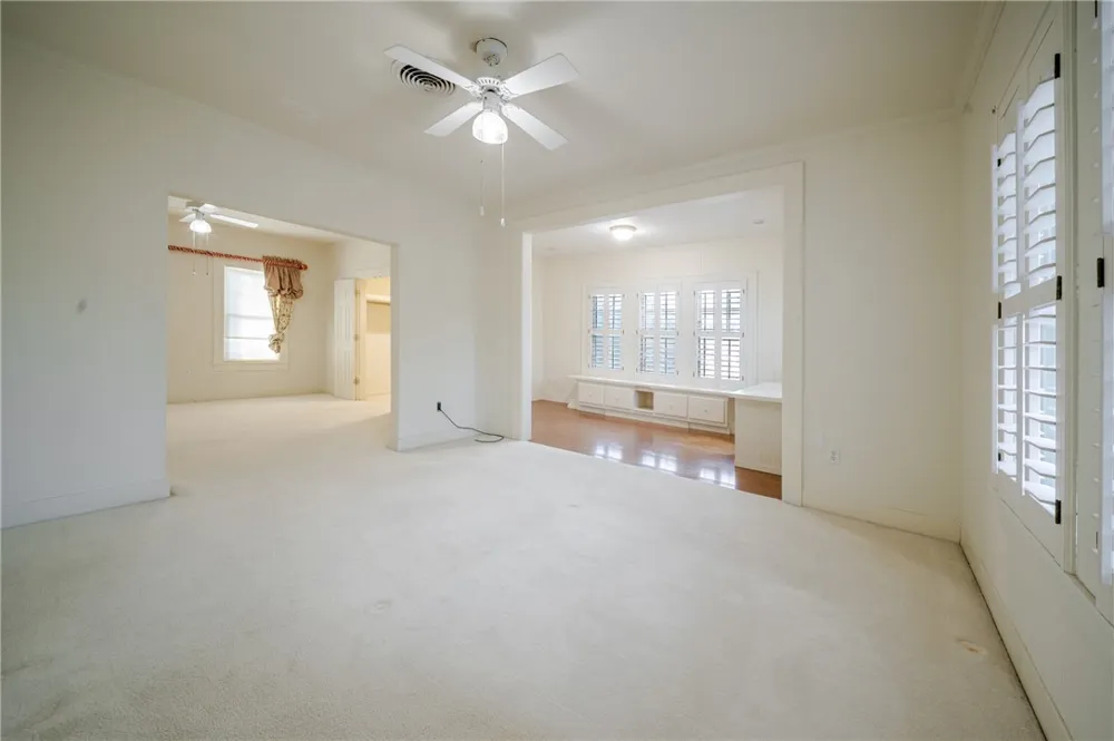 205 E Cleveland Street Beeville, TX 78102