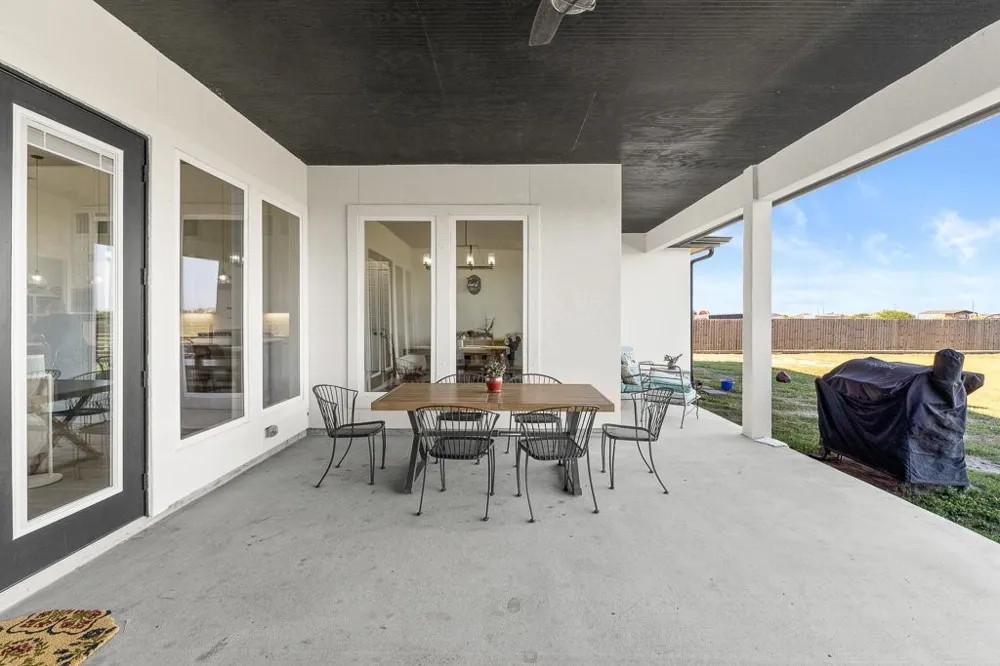 2326 Shaftsbury Drive Corpus Christi, TX 78415