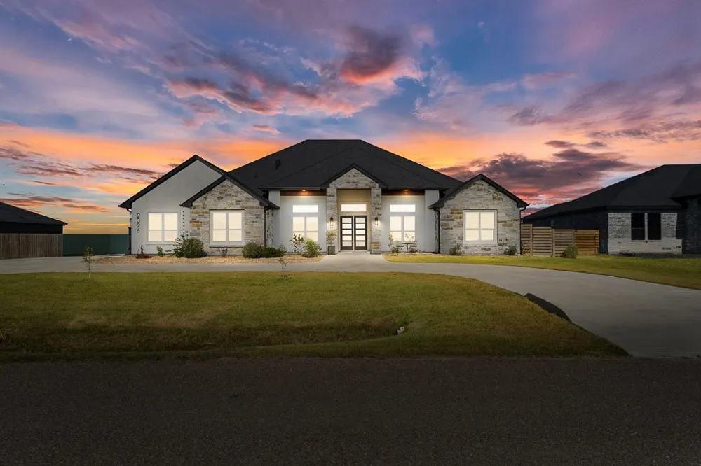 2326 Shaftsbury Drive Corpus Christi, TX 78415