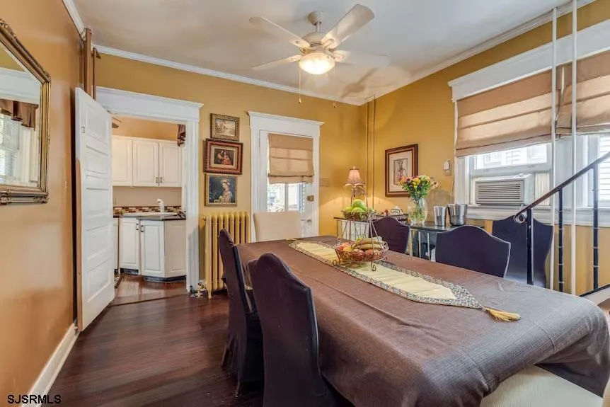 24 S Vassar Sq Ventnor, NJ 08406