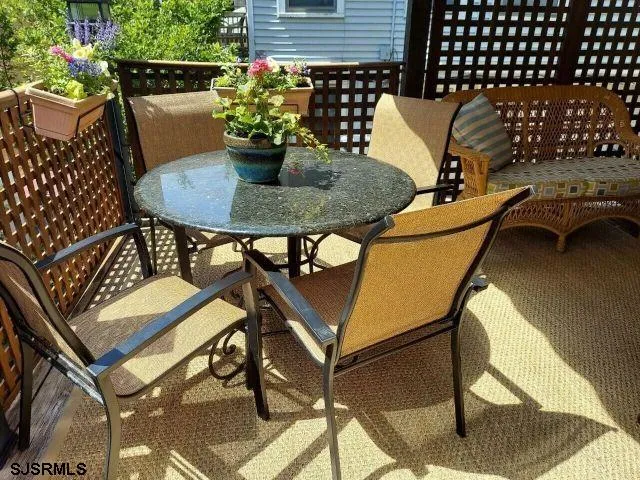 24 S Vassar Sq Ventnor, NJ 08406