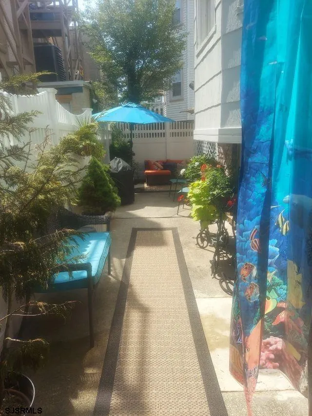 24 S Vassar Sq Ventnor, NJ 08406