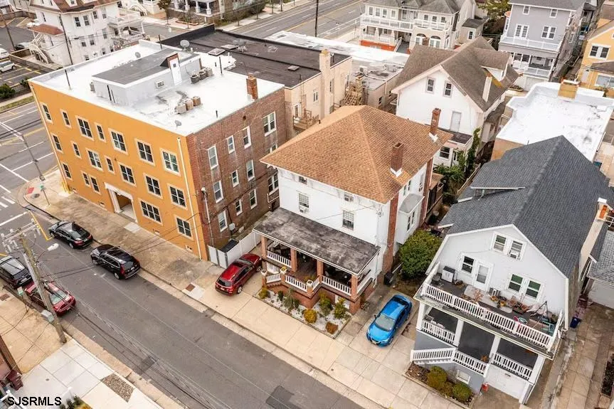 24 S Vassar Sq Ventnor, NJ 08406