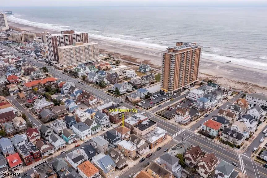 24 S Vassar Sq Ventnor, NJ 08406