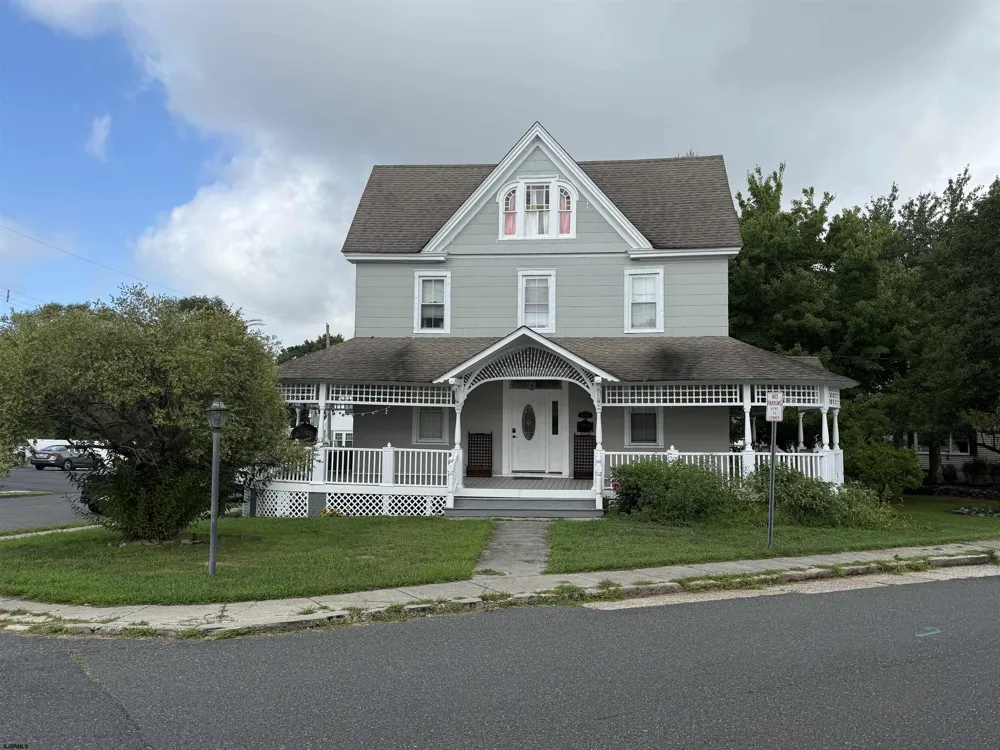 1049 Maple Ave Linwood, NJ 08221