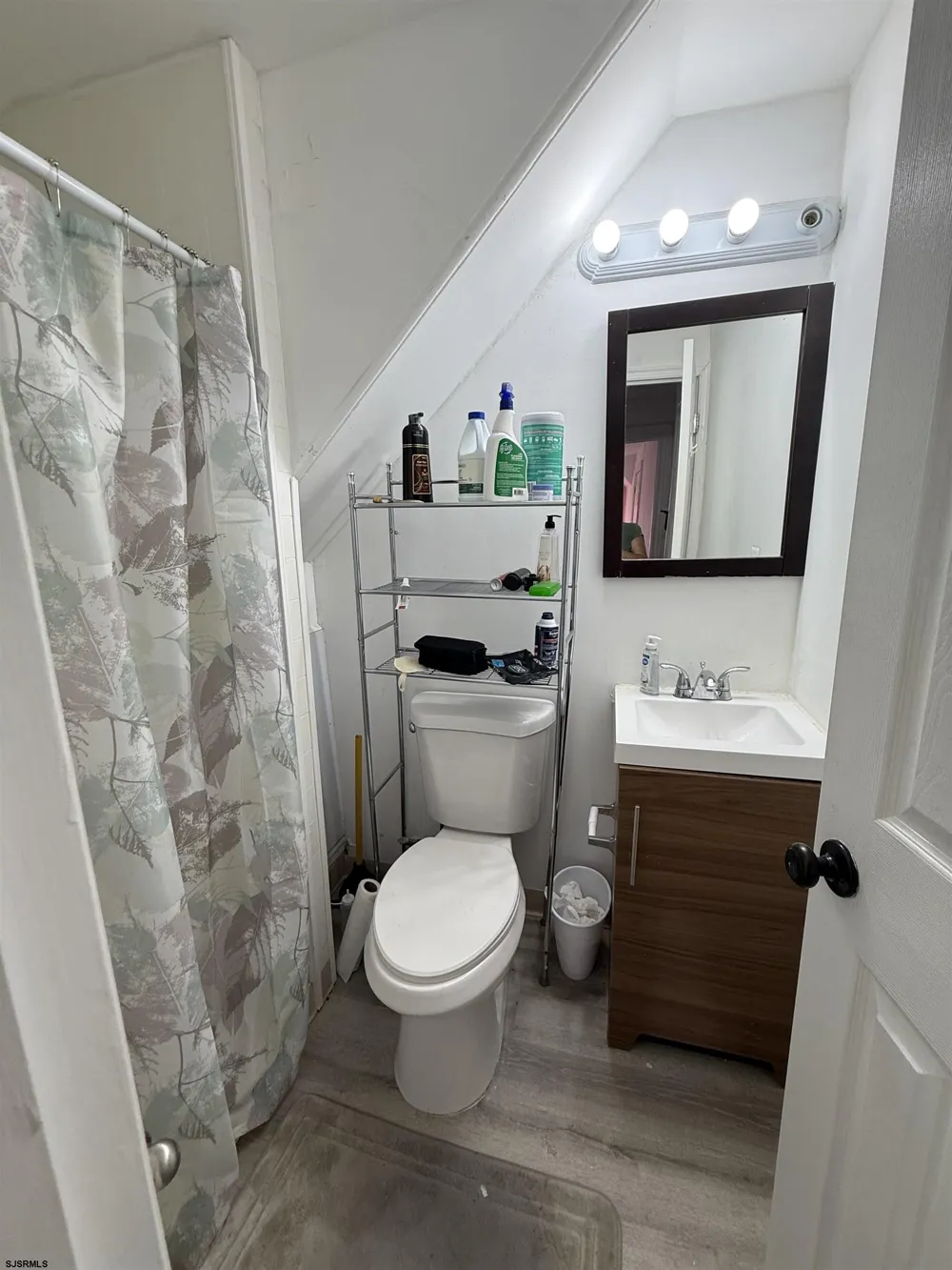 1049 Maple Ave Linwood, NJ 08221