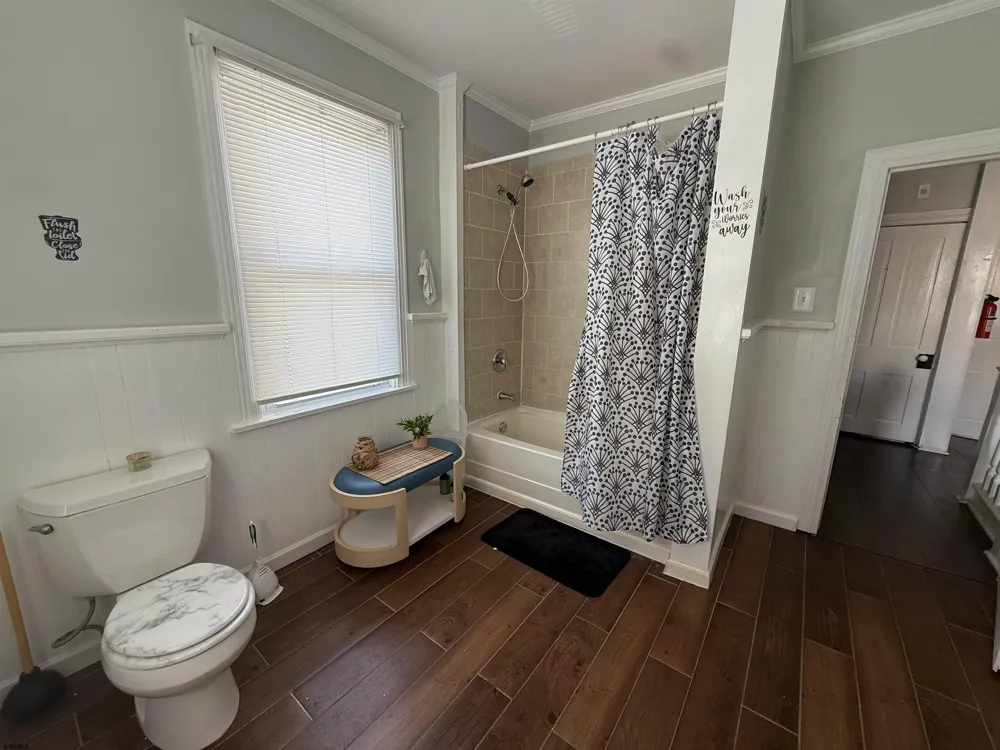 1049 Maple Ave Linwood, NJ 08221