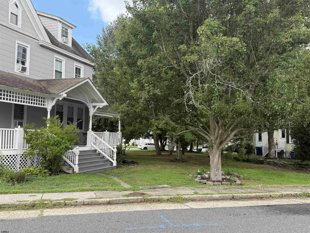 1049 Maple Ave Linwood, NJ 08221