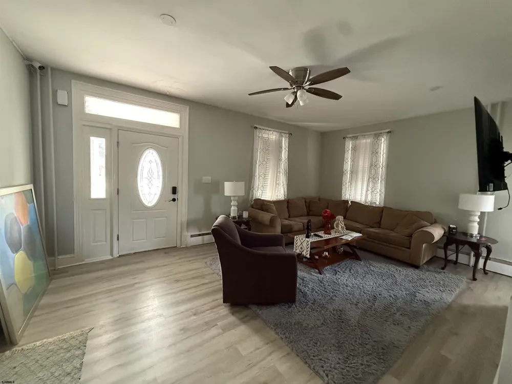 1049 Maple Ave Linwood, NJ 08221