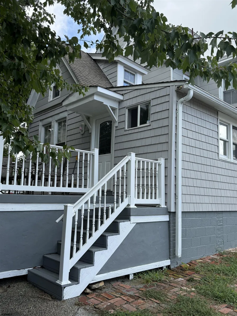 1049 Maple Ave Linwood, NJ 08221