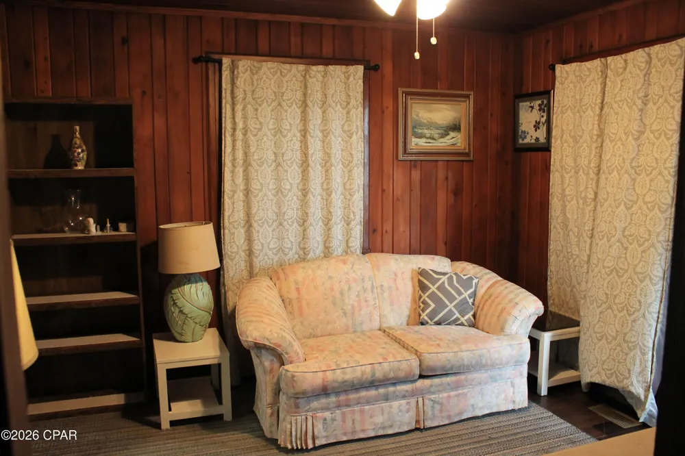 3035 E 5th Street Panama City, FL 32401