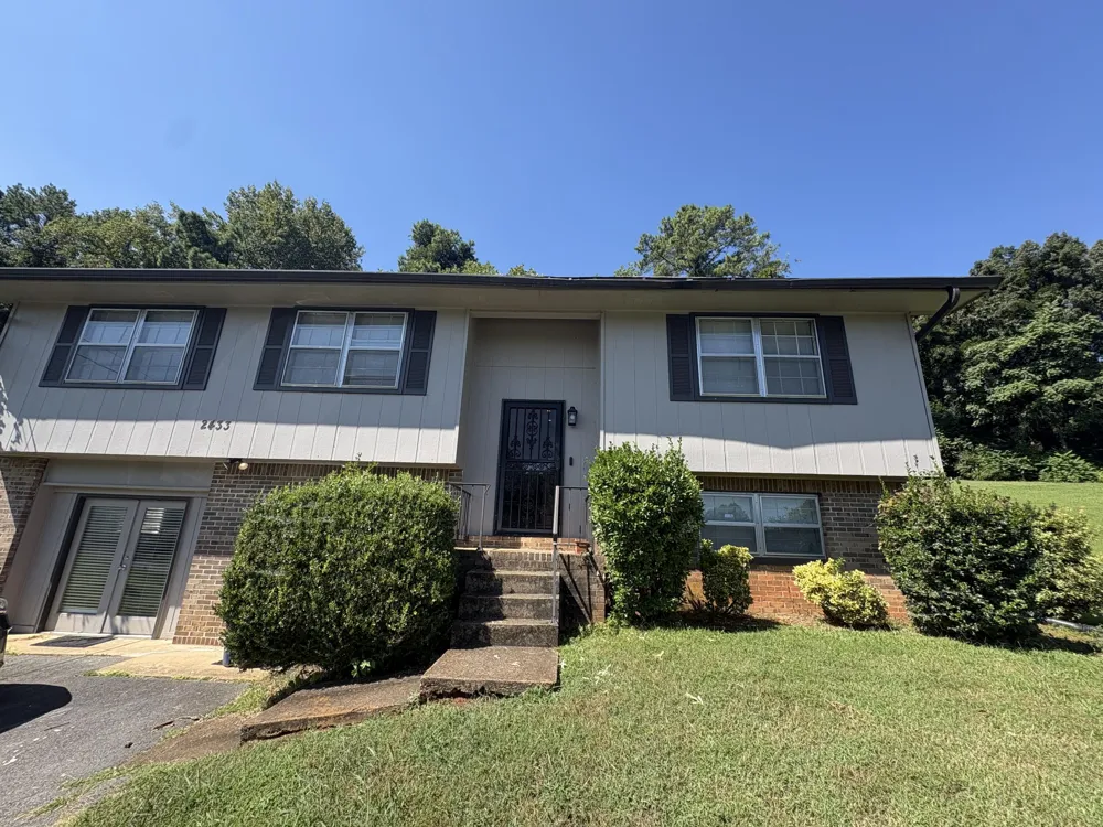 2433 Meade Circle Chattanooga, TN 37406