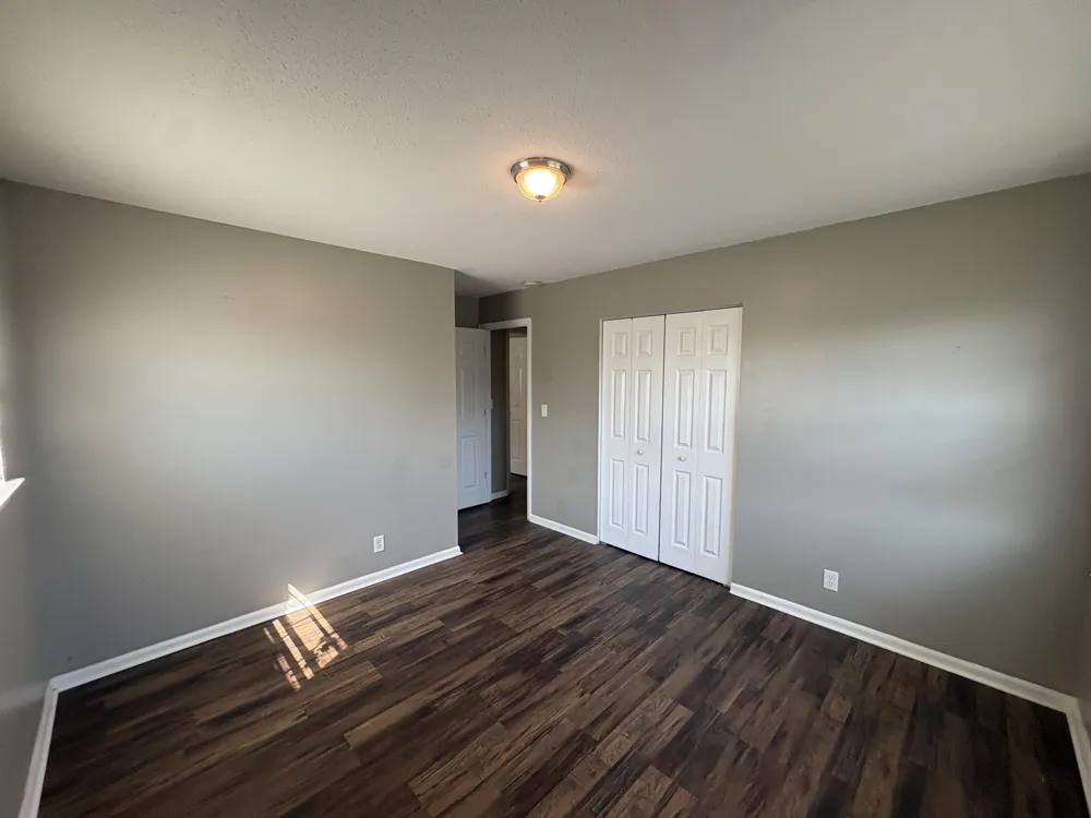 2433 Meade Circle Chattanooga, TN 37406