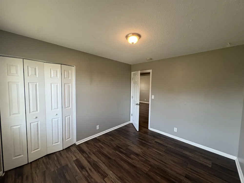 2433 Meade Circle Chattanooga, TN 37406