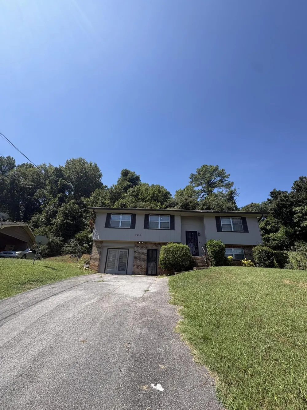 2433 Meade Circle Chattanooga, TN 37406