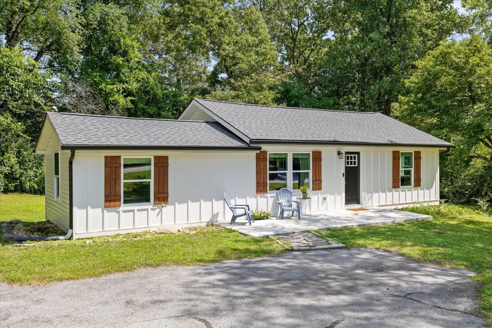 4328 Norcross Road Hixson, TN 37343
