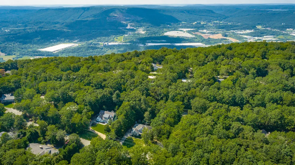 1122 Mountain Terrace Lookout Mountain, GA 30750