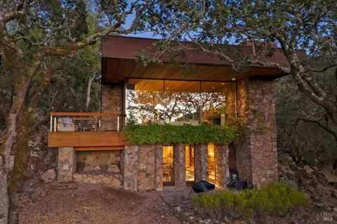 825 White Oak Drive