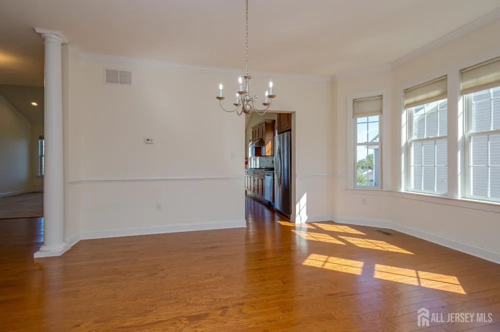 9 Comstock Lane Montgomery, NJ 08558