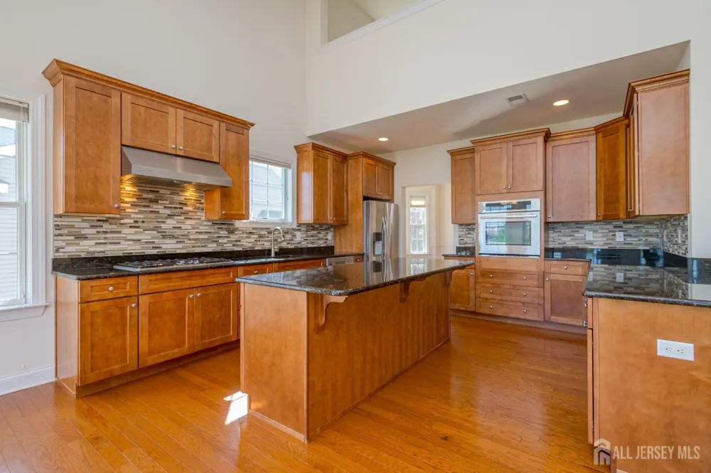9 Comstock Lane Montgomery, NJ 08558