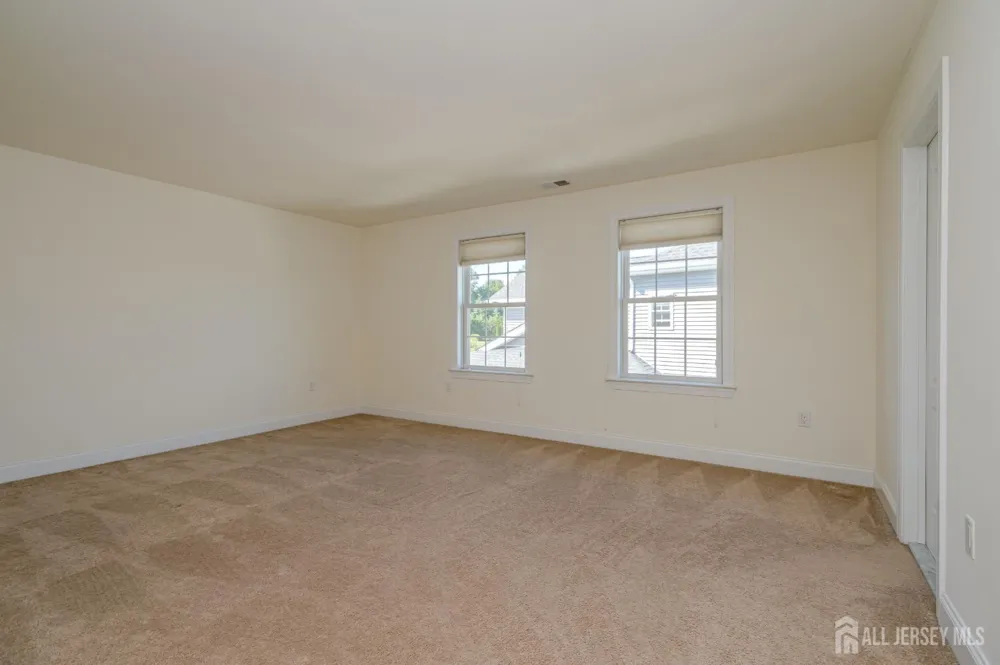 9 Comstock Lane Montgomery, NJ 08558