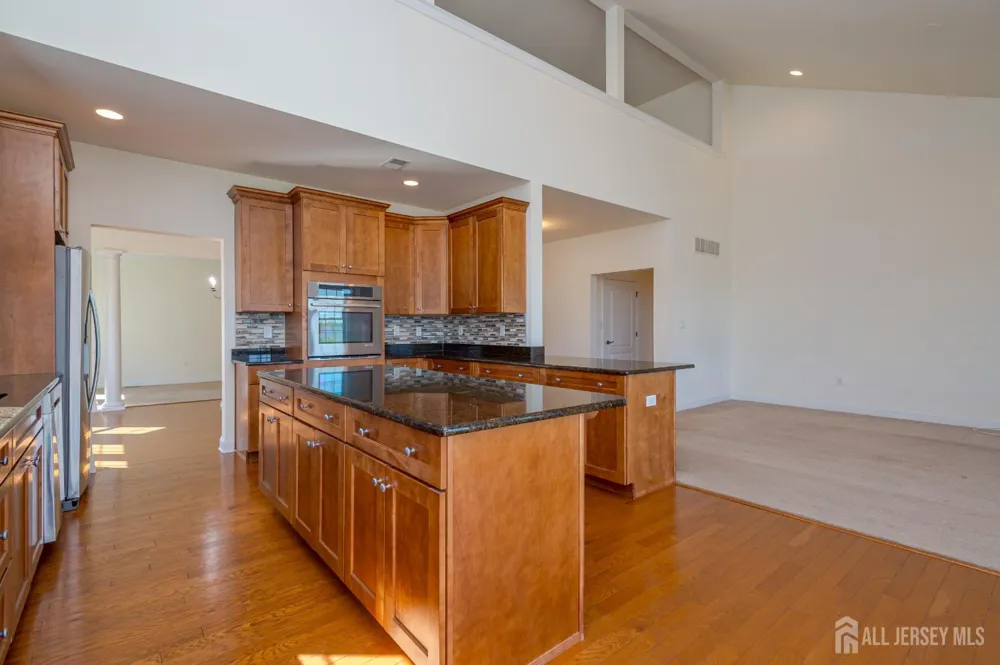 9 Comstock Lane Montgomery, NJ 08558