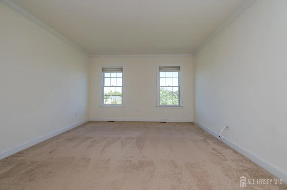 9 Comstock Lane Montgomery, NJ 08558