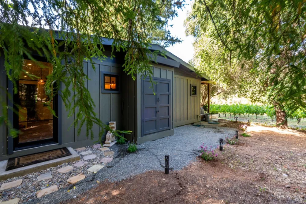 3588 Silverado Trail St. Helena, CA 94574