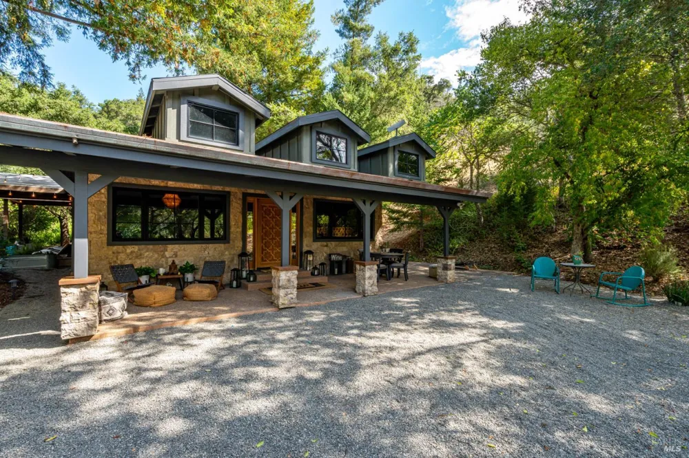 3588 Silverado Trail St. Helena, CA 94574