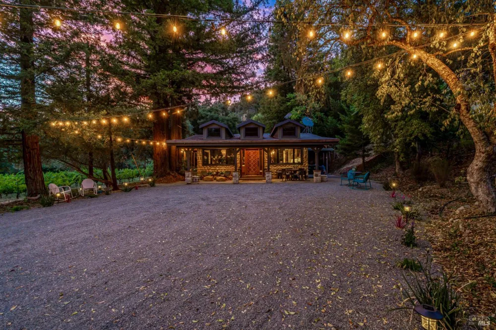 3588 Silverado Trail St. Helena, CA 94574