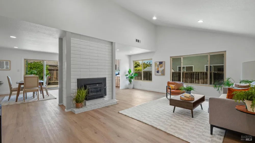 2456 Claret Street Napa, CA 94558