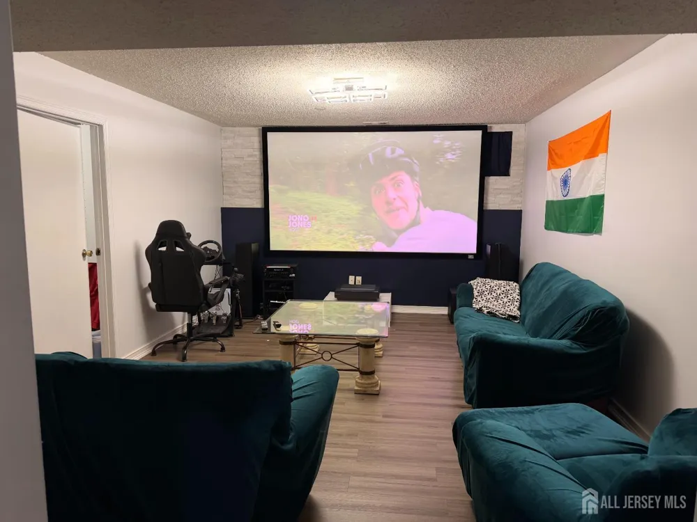 130 Highview Drive Woodbridge Proper, NJ 07095
