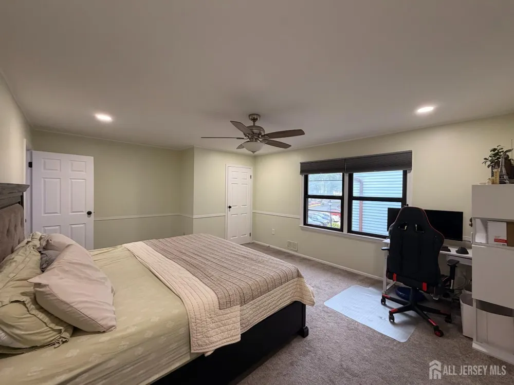 130 Highview Drive Woodbridge Proper, NJ 07095